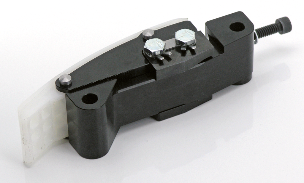 MANUAL PRIMARY CHAIN ADJUSTER