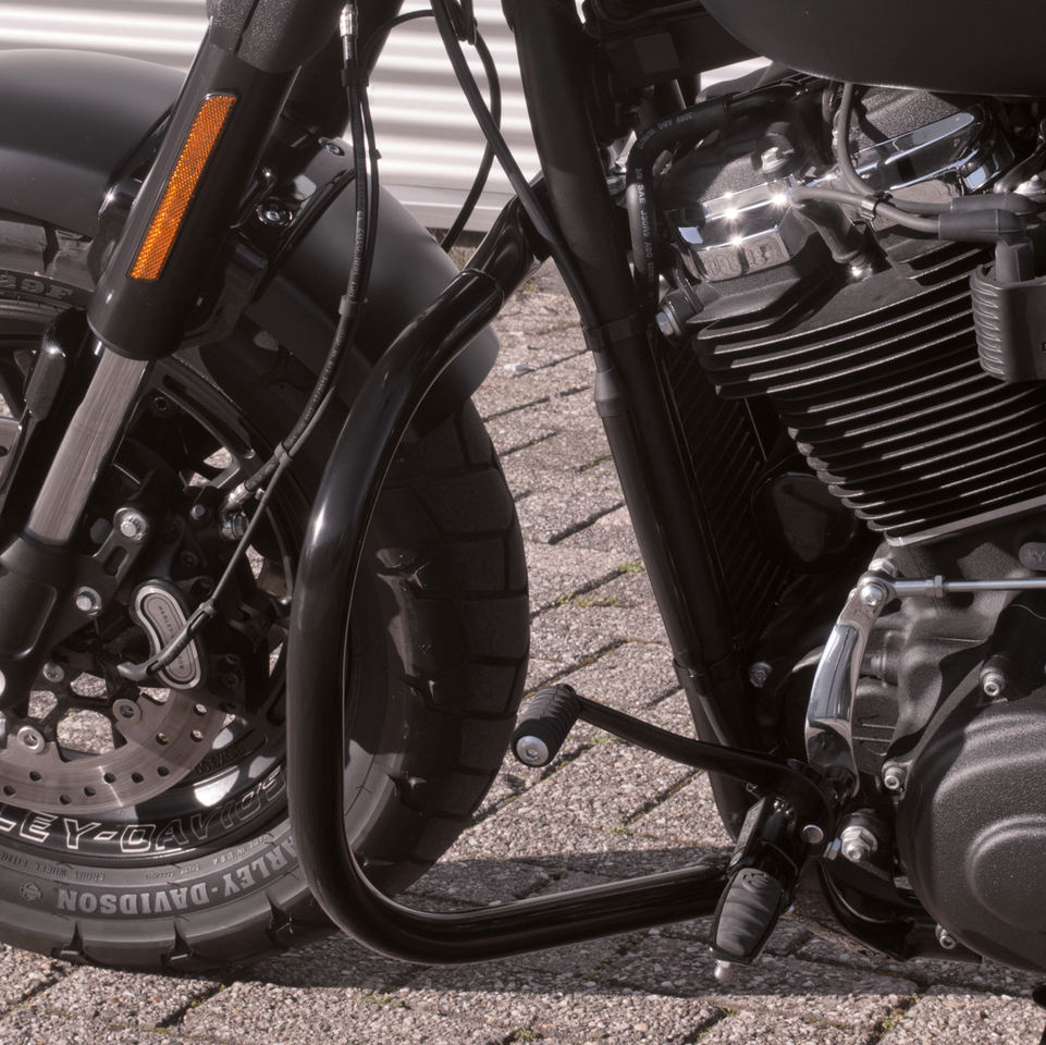 CRASH/HIGHWAY BARS FOR HARLEY-DAVIDSON